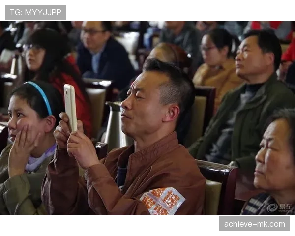 高磊训练完直接去菜市场砍价，这反差谁懂